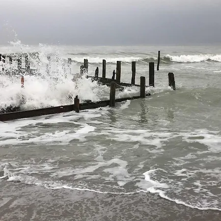 Reethaus Am Meer Insel Ruegen Sant * غلوفي